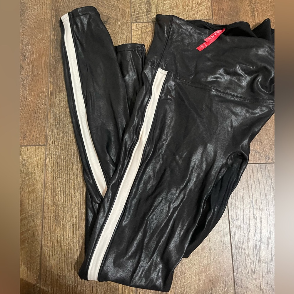 Spanx with white side stripe